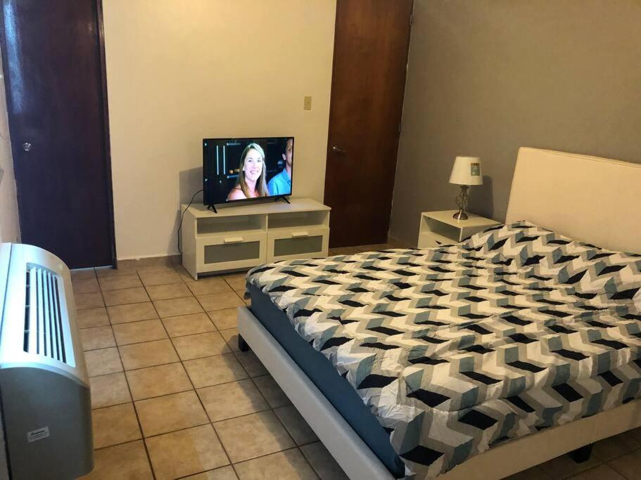 Haudimar Ph Beachfront Apt 4Br/3Bath Isabela Exterior photo